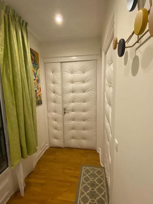 Premium Studio 2 Minutes Walk From Champs-Elysees Paris Exterior foto
