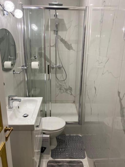 Premium Studio 2 Minutes Walk From Champs-Elysees Paris Exterior foto
